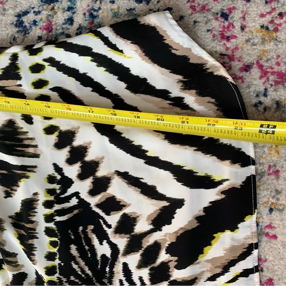 WHBM | Mixed Animal-Print Off-The-Shoulder Blouse - Picture 5 of 11